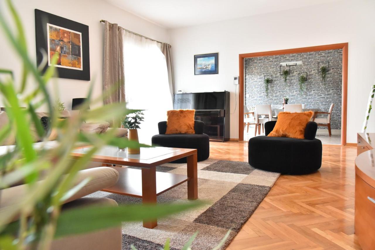 Villa Lux Nina With Six Bedrooms, Private Pool, Sauna Zadar Exterior photo
